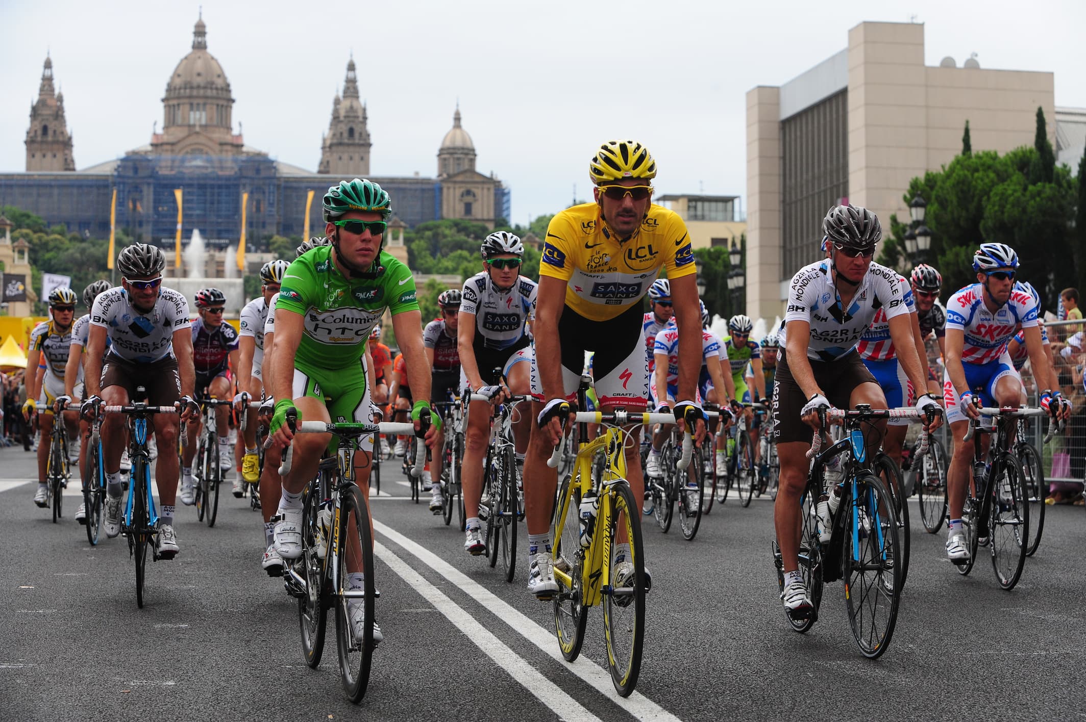 Ciclistes a l’avinguda de la Reina Maria Cristina, a Montjuïc Ciclistes a l’avinguda de la Reina Maria Cristina, a Montjuïc