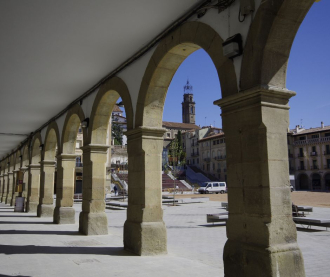 Plaza de Fra Bernadí en Manlleu - Diputación de Barcelona