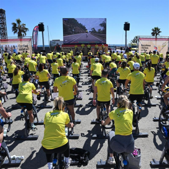 Imatge general del cycling solidari al Moll de Marina