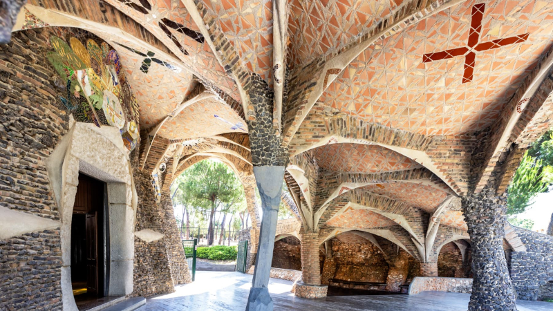 Cripta Güell, a Santa Coloma de Cervelló. Autoria: Domènec Fernández